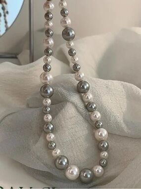 NWT French Imitation Pearl Necklace